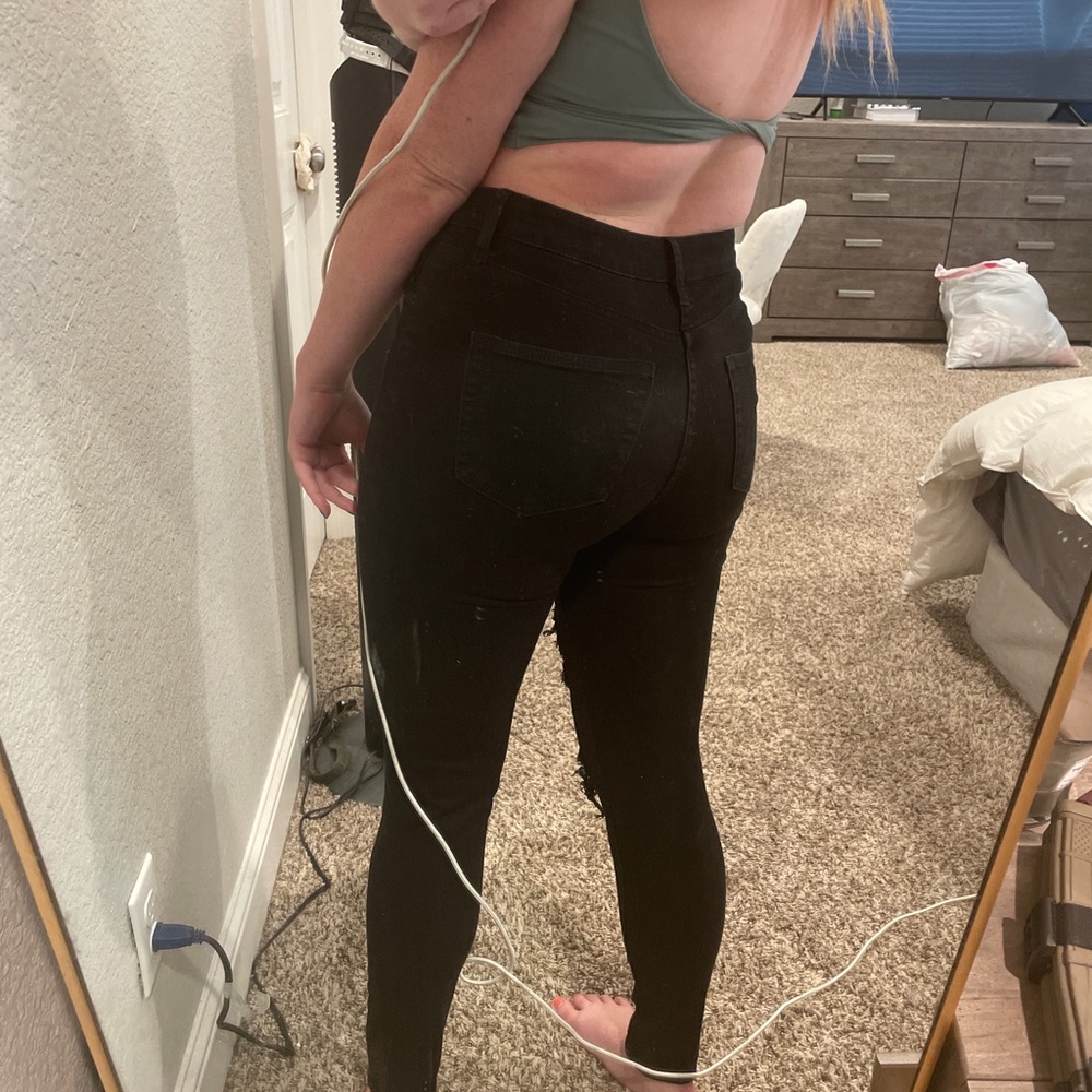 Black skinny jeans